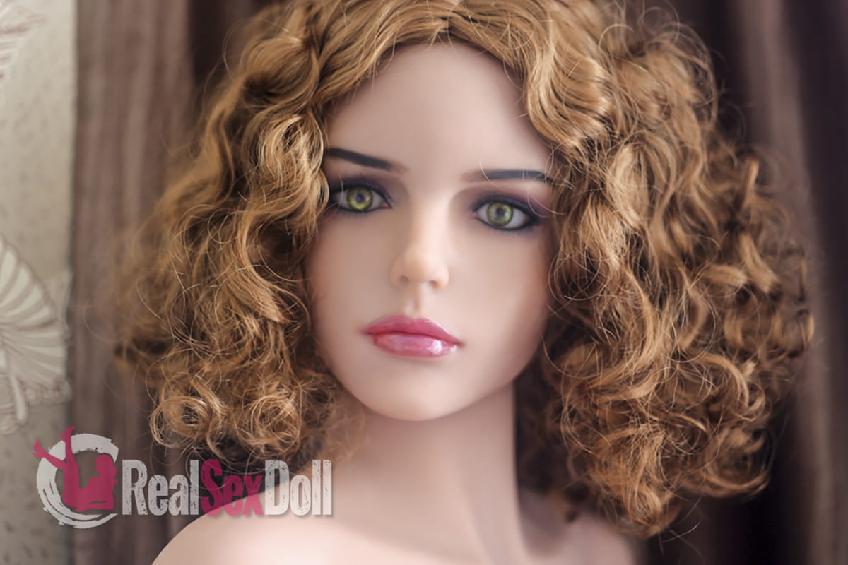 165cm / 5ft5 L-cup Super Plump Love Doll Grace vista 8