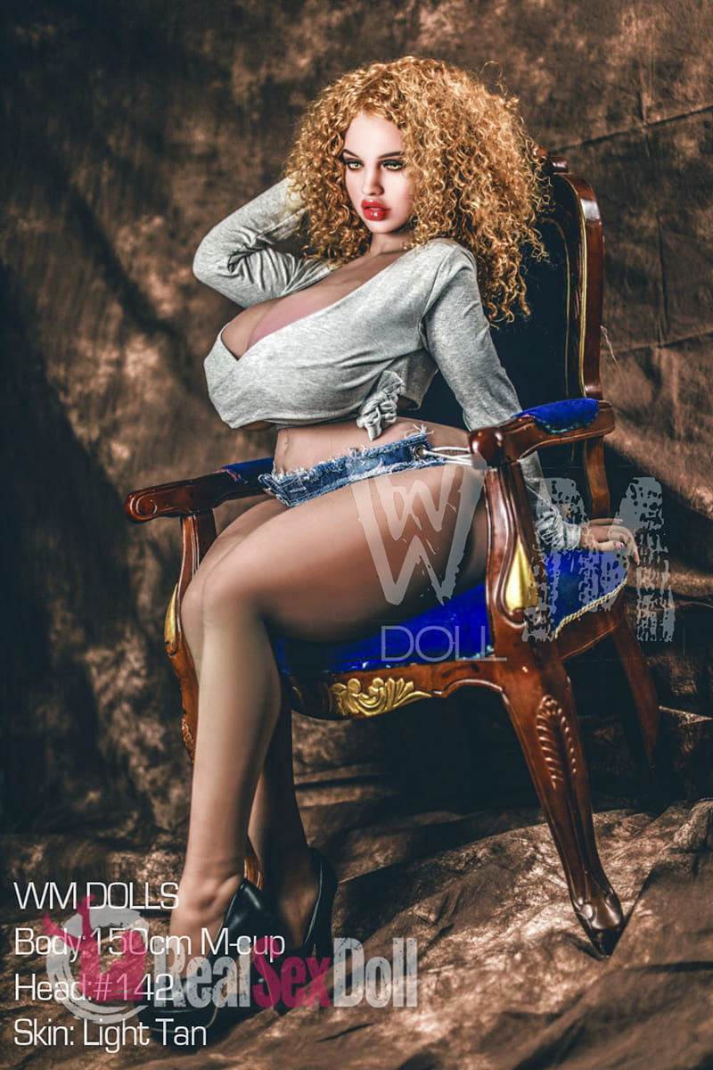 150cm / 4ft11 M-cup Mega Breasts Love Doll Ariel vista 6