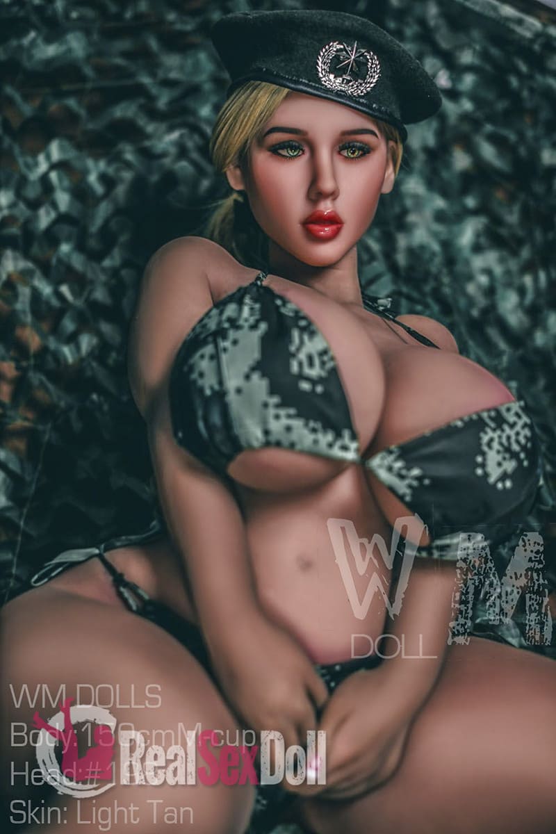 150cm / 4ft11 M-cup Mega Breasts Love Doll Alexis vista 8