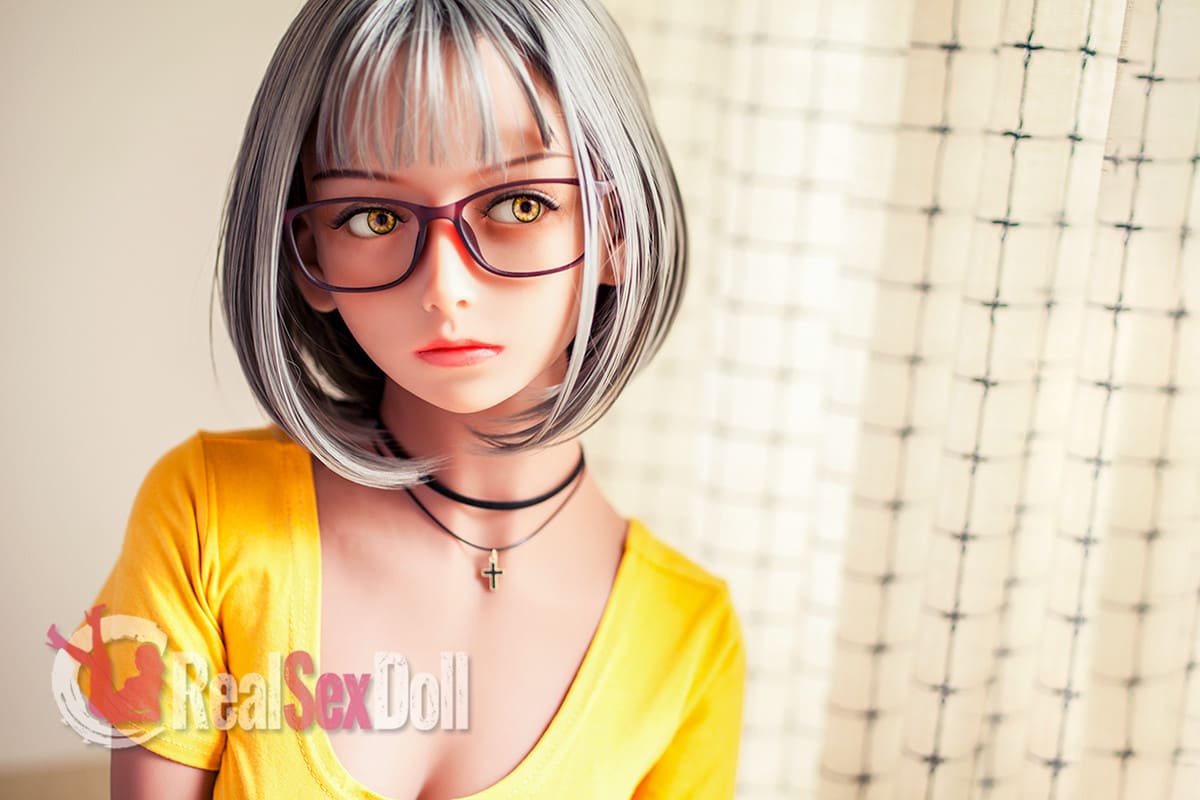 157cm / 5ft2 B-cup Love Doll Leni vista 6