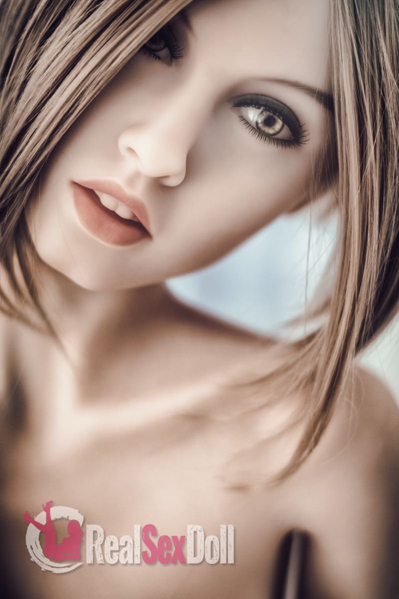 168cm / 5ft6 A-cup Real Sex Doll Petra vista 5