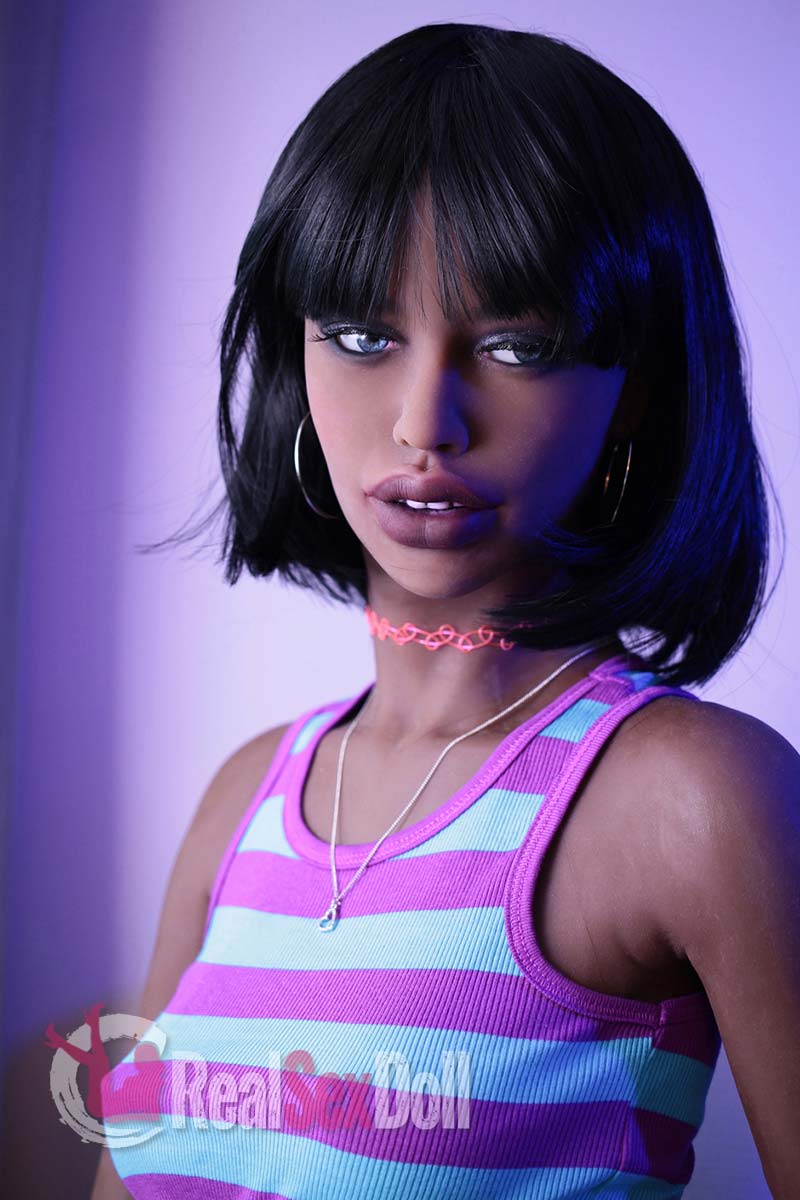 166cm /5ft5 A-cup African Ebony Sex Doll Marielle vista 7