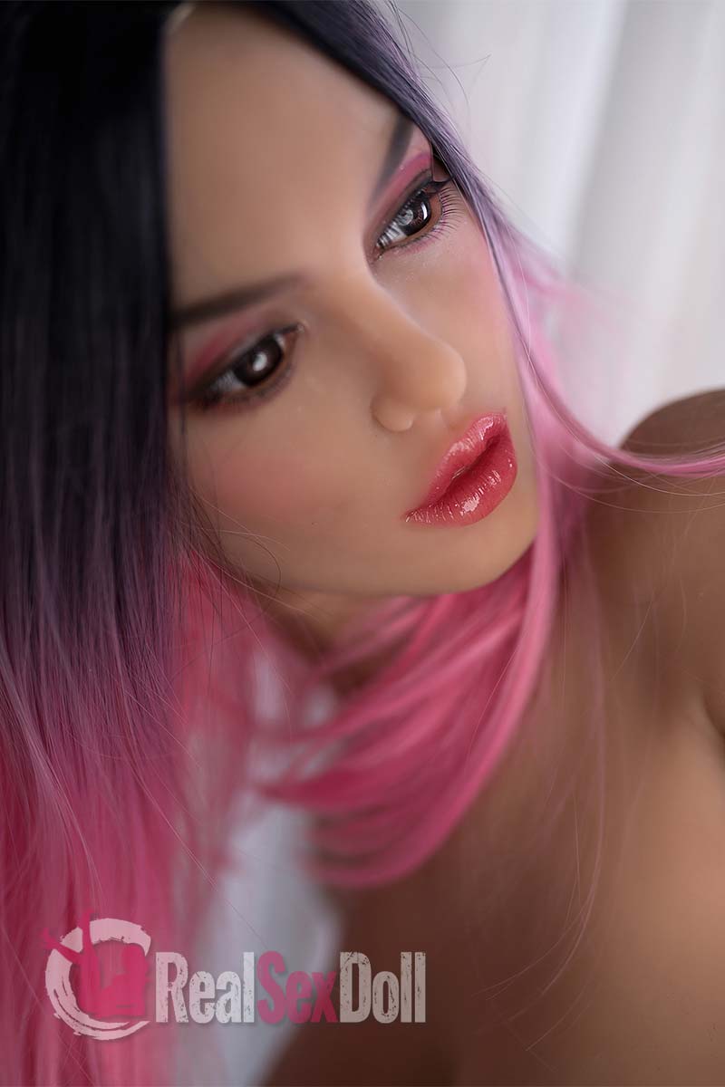 160cm / 5ft3 G-Cup Plump Sex Doll Luisa vista 8