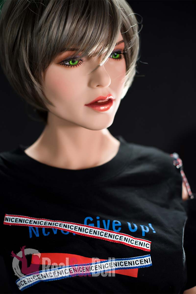 160cm / 5ft3 B-Cup Flat Chest Love Doll Astra vista 2