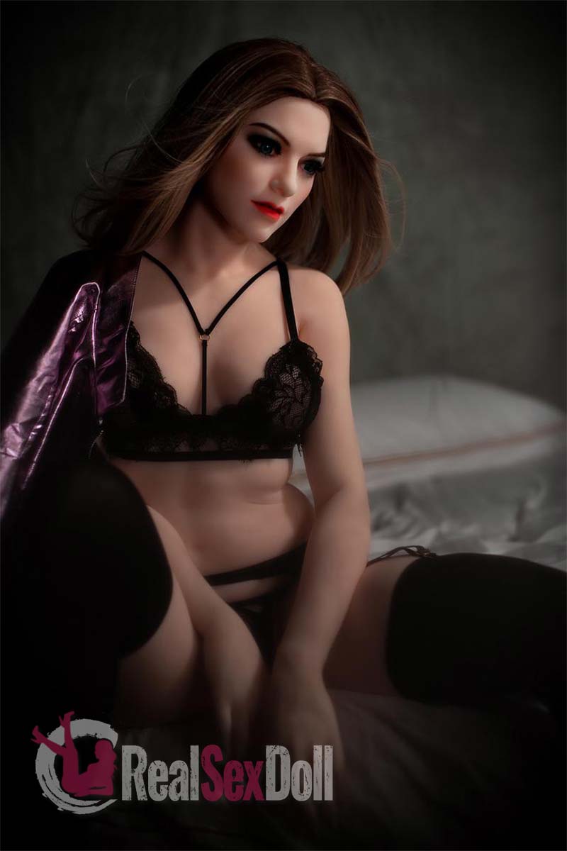 160cm / 5ft3 B-Cup Flat Chest Sex Doll Maple vista 5