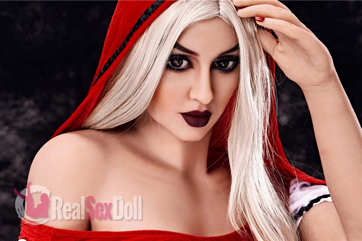 168cm/5ft6 D-Cup Vampire Plus Sex Doll Anna vista 4