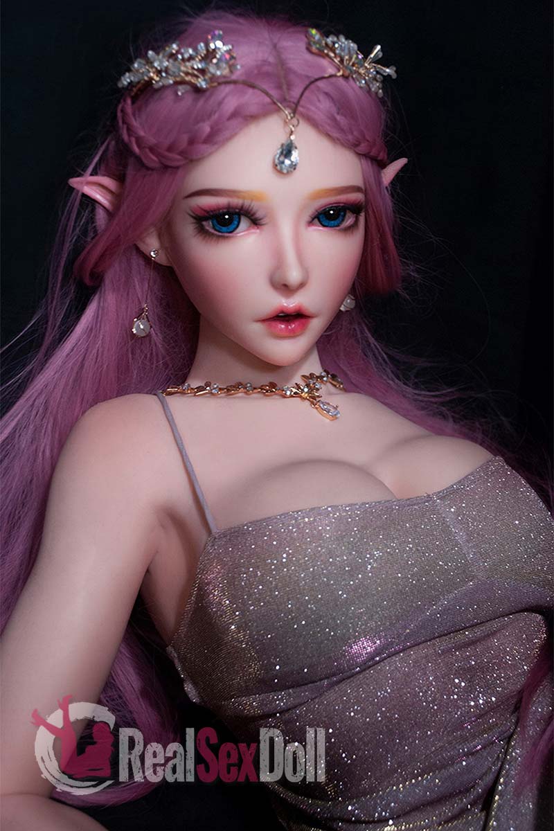 150cm/4ft11 Anime Silicone Sex Doll Takano Rie vista 3