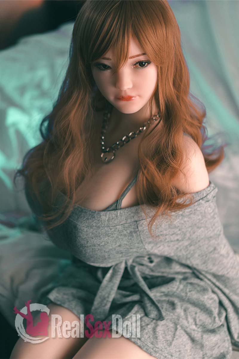 160cm / 5ft3 L-cup Asian BBW Silicone love Doll Coral vista 3