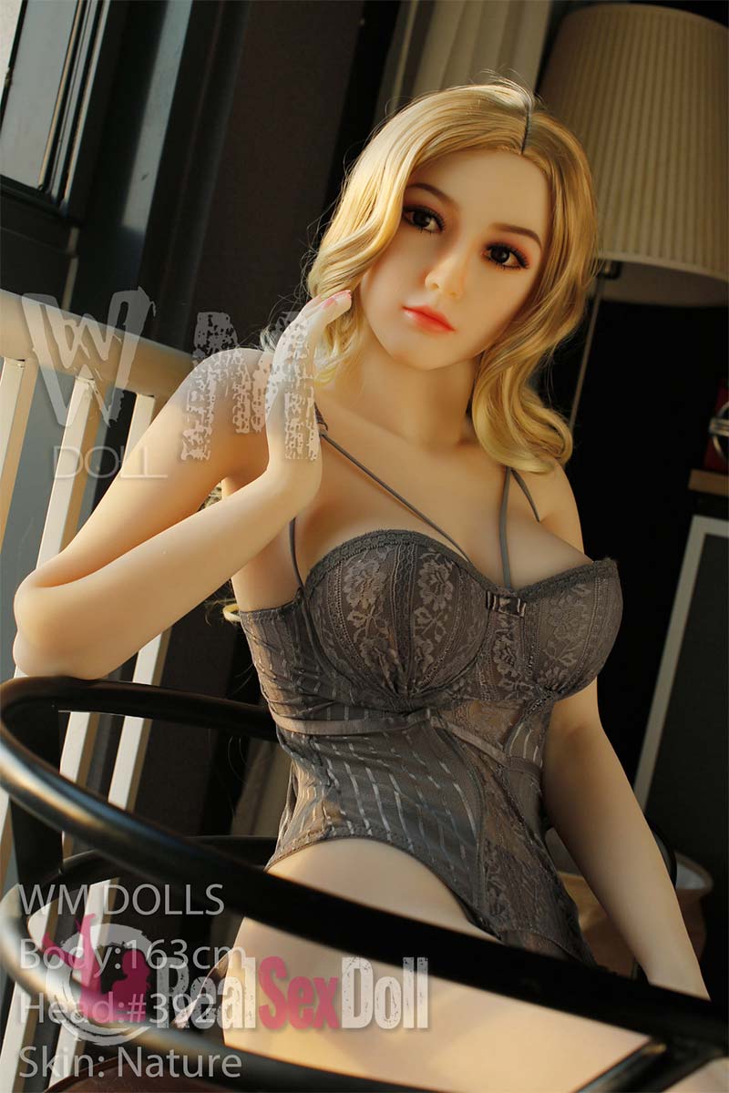 163cm / 5ft4 C-cup Realsexdoll Maude vista 5