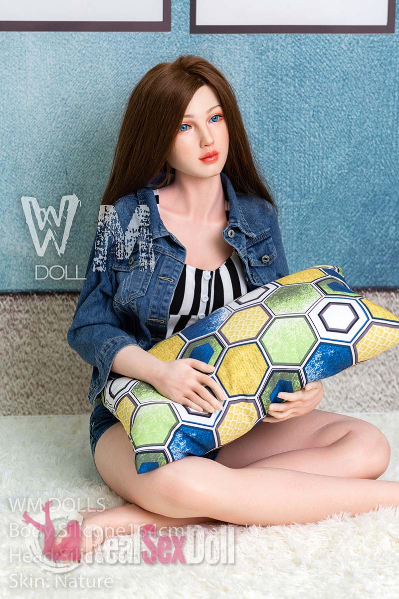 164cm /5ft4 Kissy Lips Silicone Sex Doll Lucinda vista 8