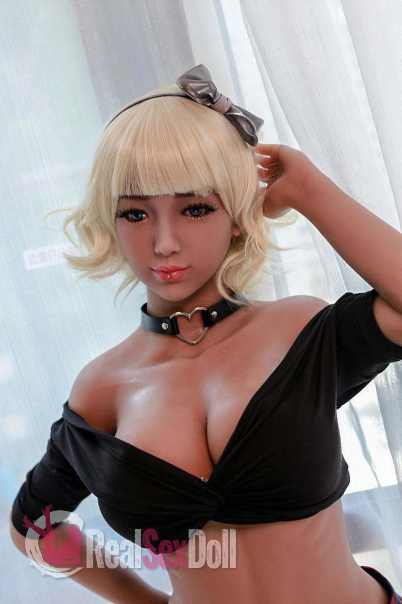 150cm /4ft11 F-cup Blonde Real Doll Ujjwala vista 2