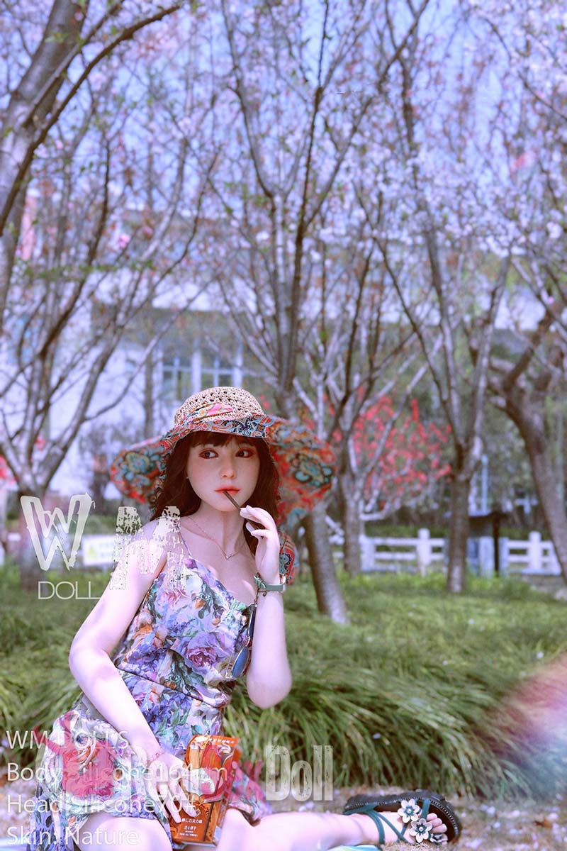 164cm /5ft4 Silicone Spring Picnic Real Doll Ariella vista 8