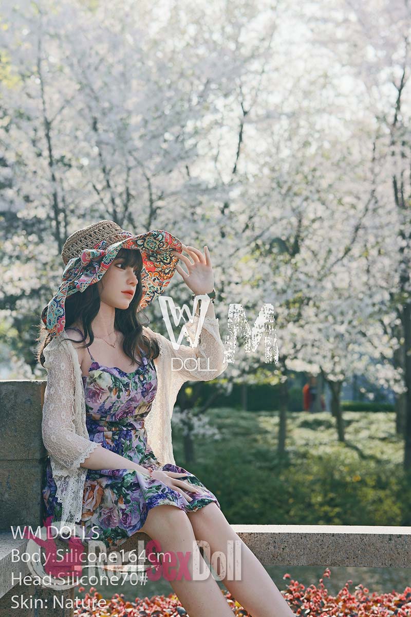 164cm /5ft4 Silicone Spring Picnic Real Doll Ariella vista 4