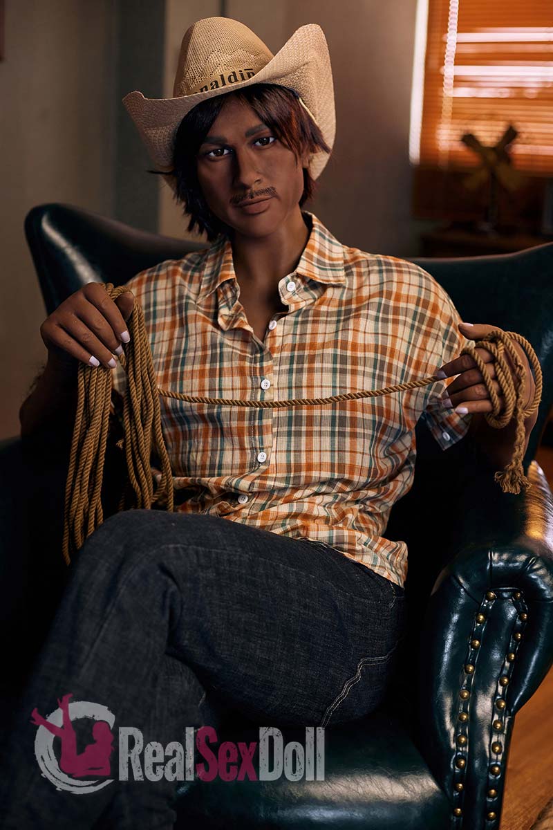 175cm / 5ft9 Ebony Male Sex Doll Charles vista 3