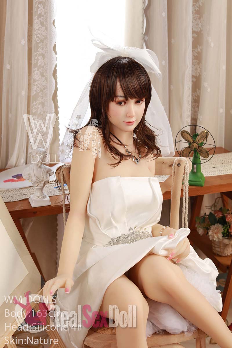 163cm / 5ft4 C-cup Curvy Real Doll Soleil With Silicone Head vista 8