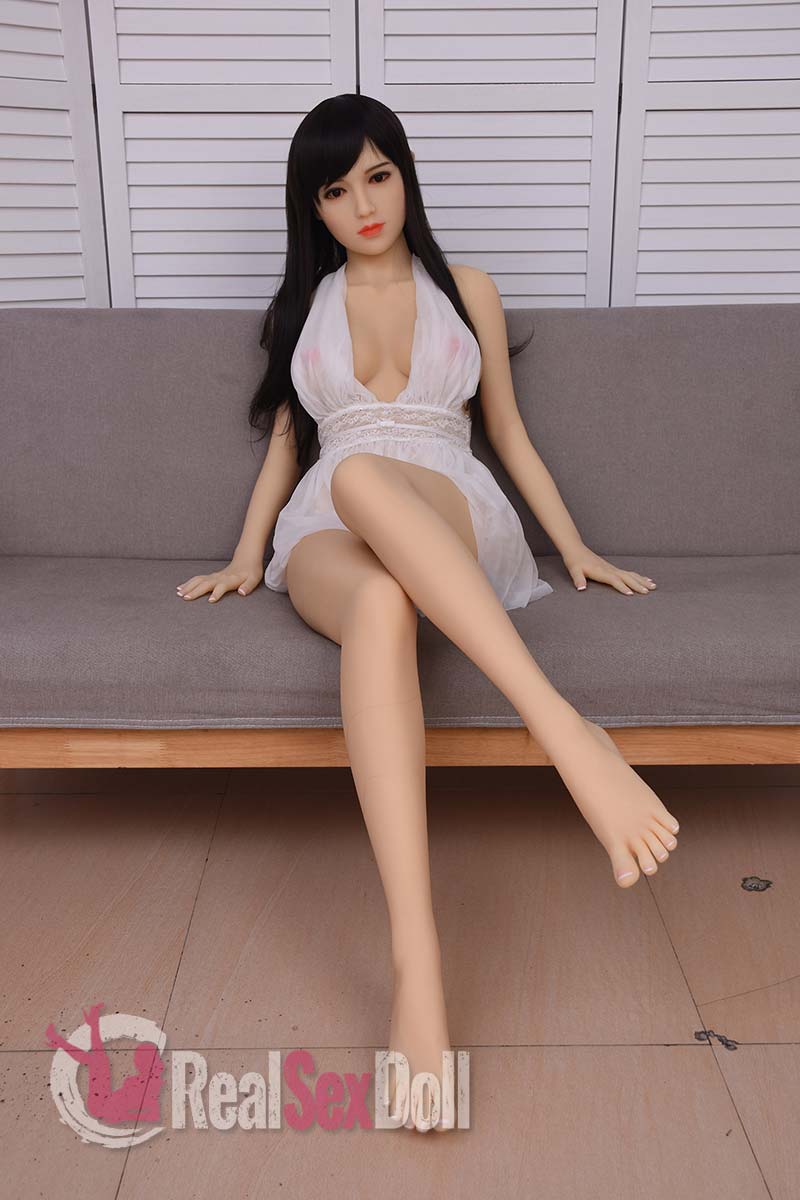 160cm / 5ft3 C-Cup Asian Sex Doll Lavinia vista 5