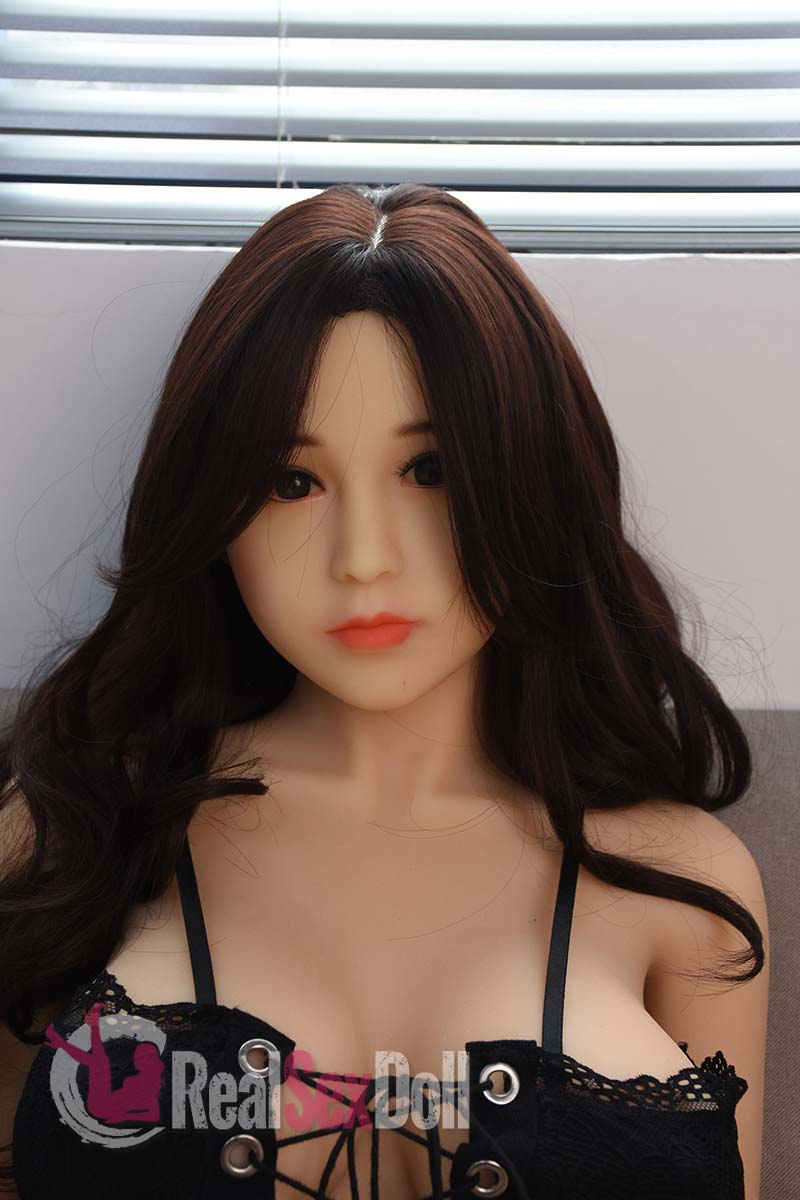 155cm/5ft1 F-cup Asian Love Doll Tess vista 8