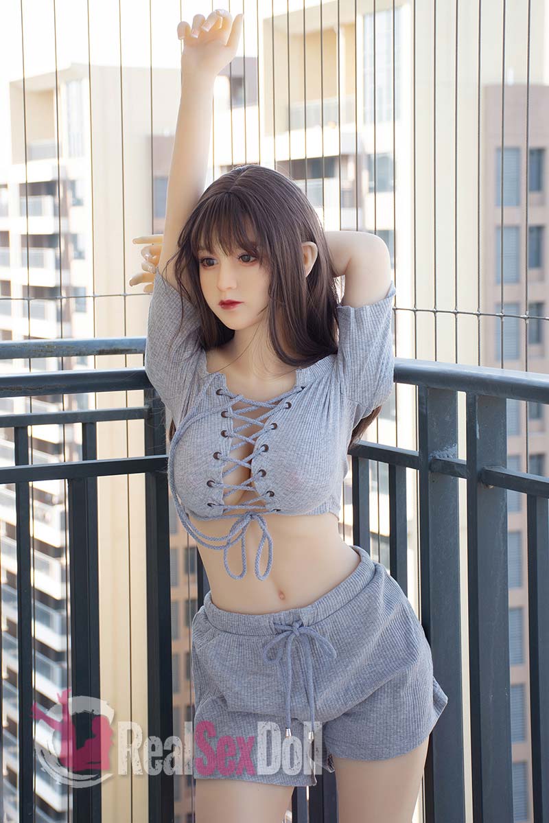 165cm / 5ft5 D-cup Ultra Real Sex Doll Xanthe vista 4
