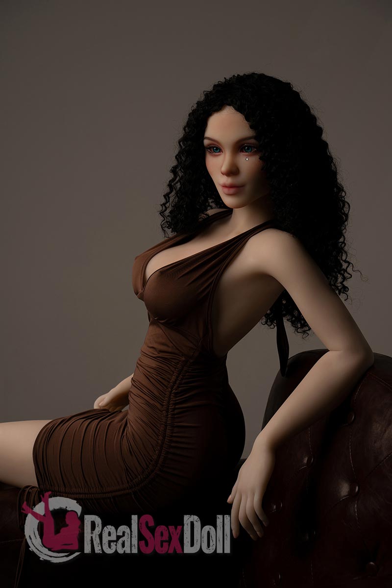 165cm / 5ft5 Real Sex Doll Alisha vista 3
