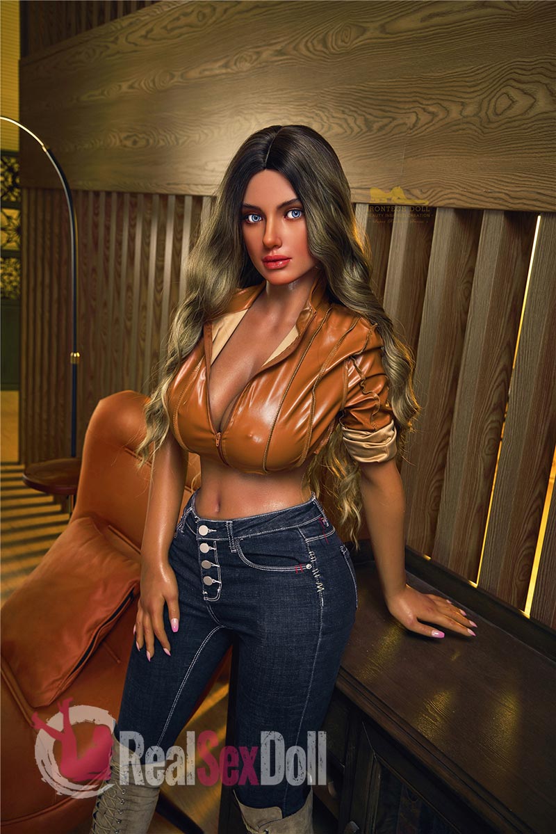 165cm/5ft5 G-cup Dark Tan Silicone Luna With Head S17 — 165cm — SILICONE