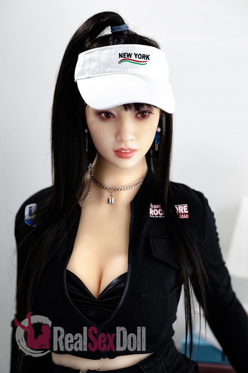 161cm/5ft3 H-Cup Asian Sex Doll Luana vista 2
