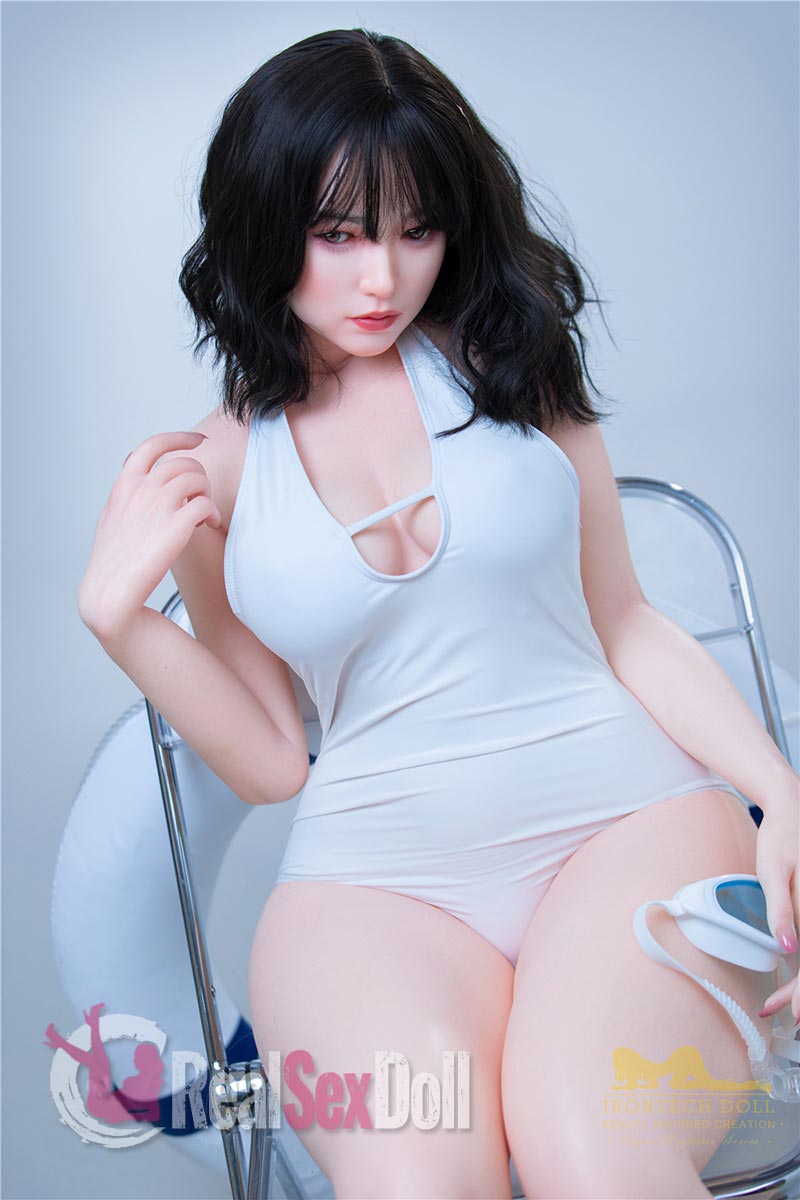 153cm/4ft11 F-cup Curvy Silicone Sex Doll Misa vista 2