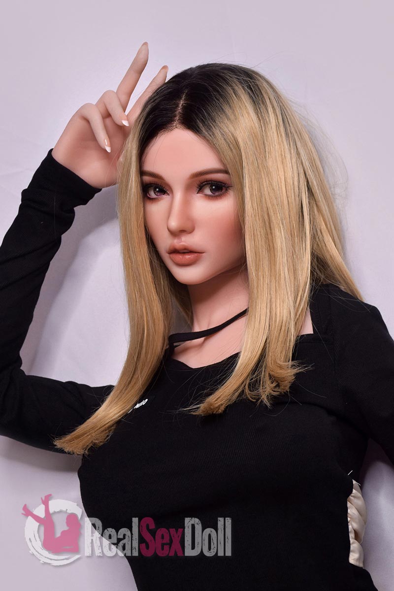 165cm/5ft5 Blonde Sex Doll Ivanka Ricci vista 4
