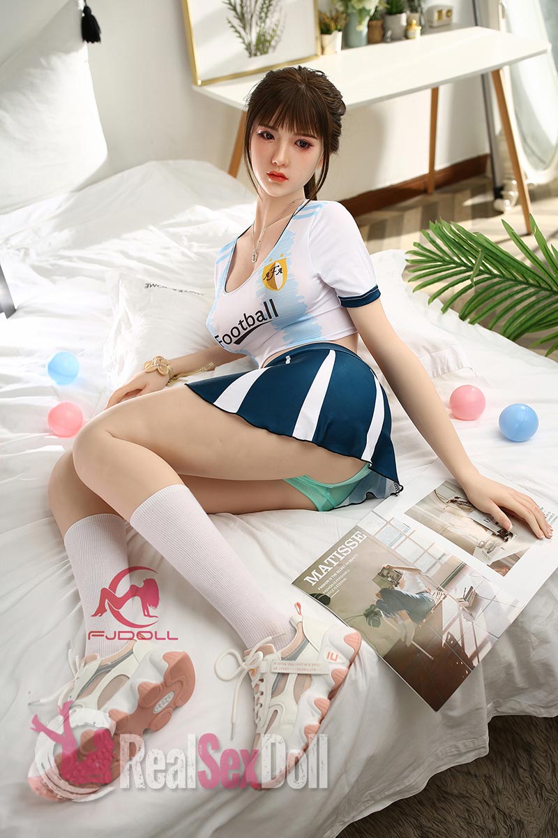 168cm/5ft6 D-Cup Asian Full Silicone Sex Dolls Julia vista 5