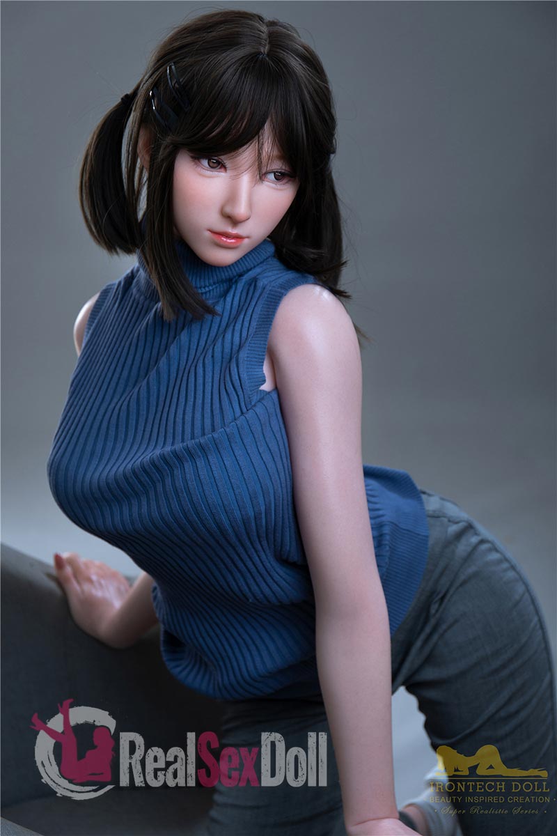 166cm/5ft5 D-cup Silicone Sex Doll  Miyuki vista 3