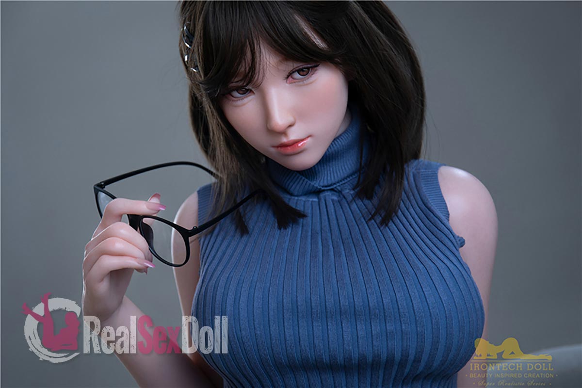 166cm/5ft5 D-cup Silicone Sex Doll  Miyuki vista 4