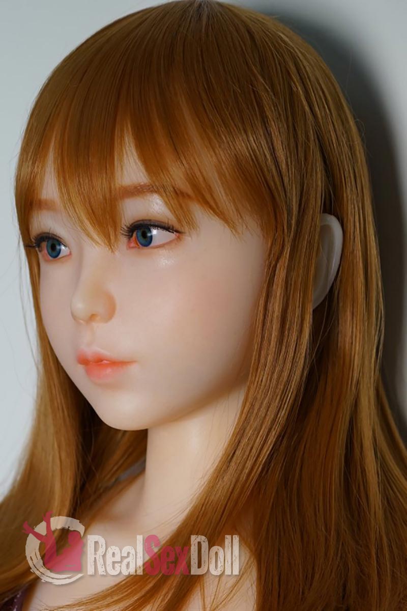 160cm/5ft3 G-cup Cruvy Sex Doll Silicone Sex Doll Akira vista 6