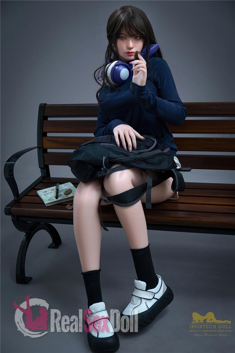 166cm 2.0 / 5ft5 D-Cup Skinny Silicone Sex Doll Misa vista 6