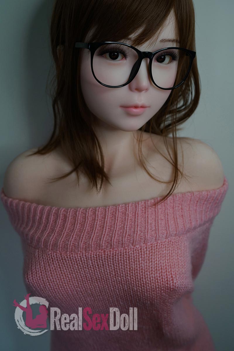 150cm/4ft11 C-cup Curvy Silicone Sex Doll Akira#2 vista 4