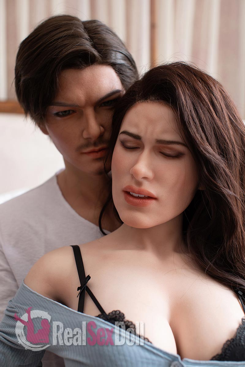 171cm/5ft7 D-Cup Silicone Love Doll Bacchus vista 4