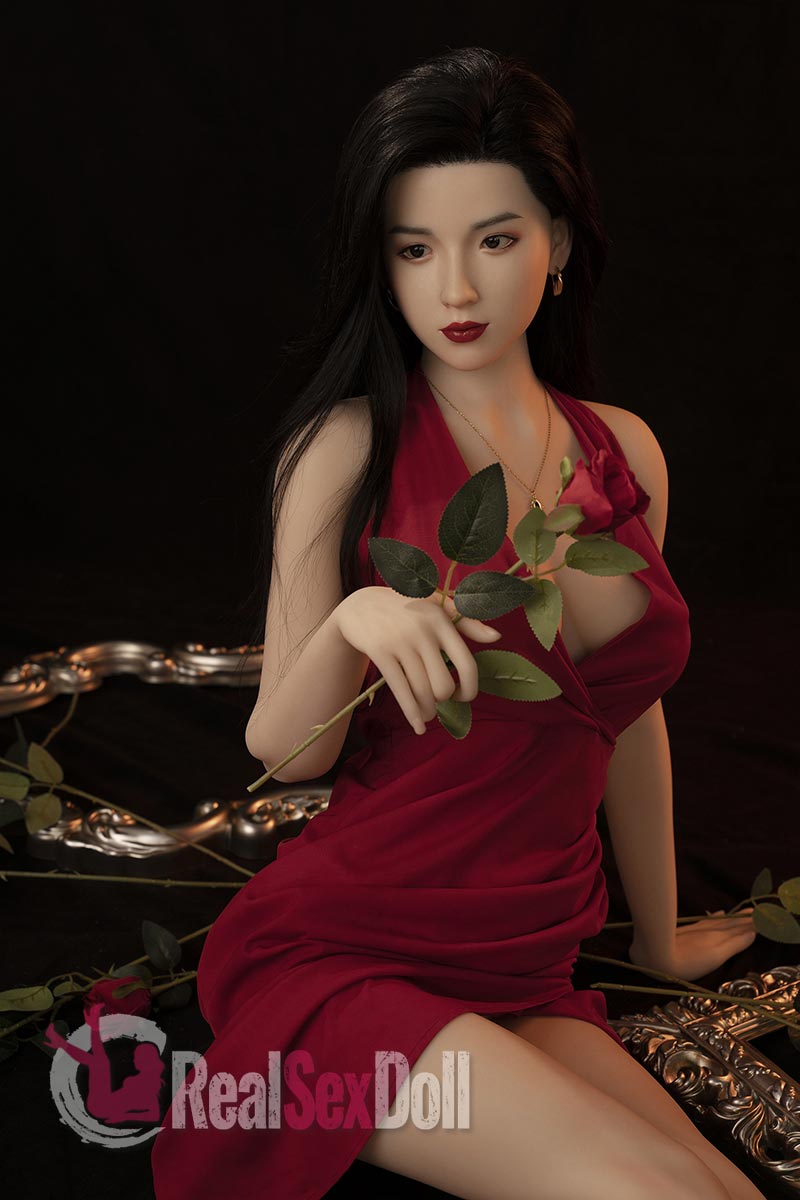 166cm / 5ft5 C-Cup Red dress brunette Sex Doll Yurio — 166cm — HYBRID