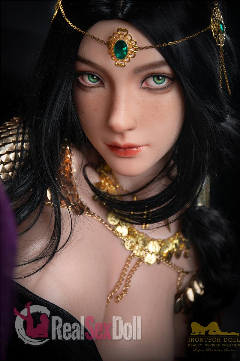 166cm 2.0/ 5ft5 D-Cup Skinny Silicone Sex Doll Kitty vista 3
