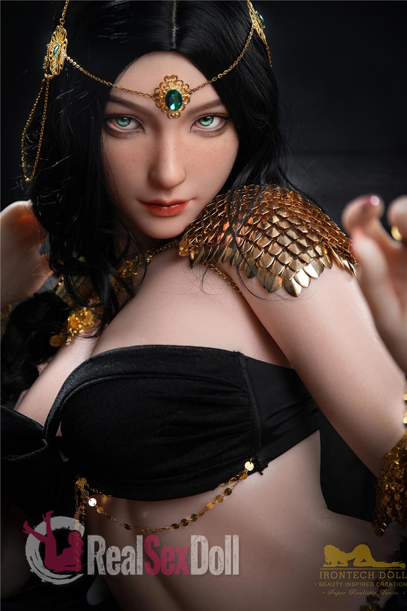 166cm 2.0/ 5ft5 D-Cup Skinny Silicone Sex Doll Kitty vista 4
