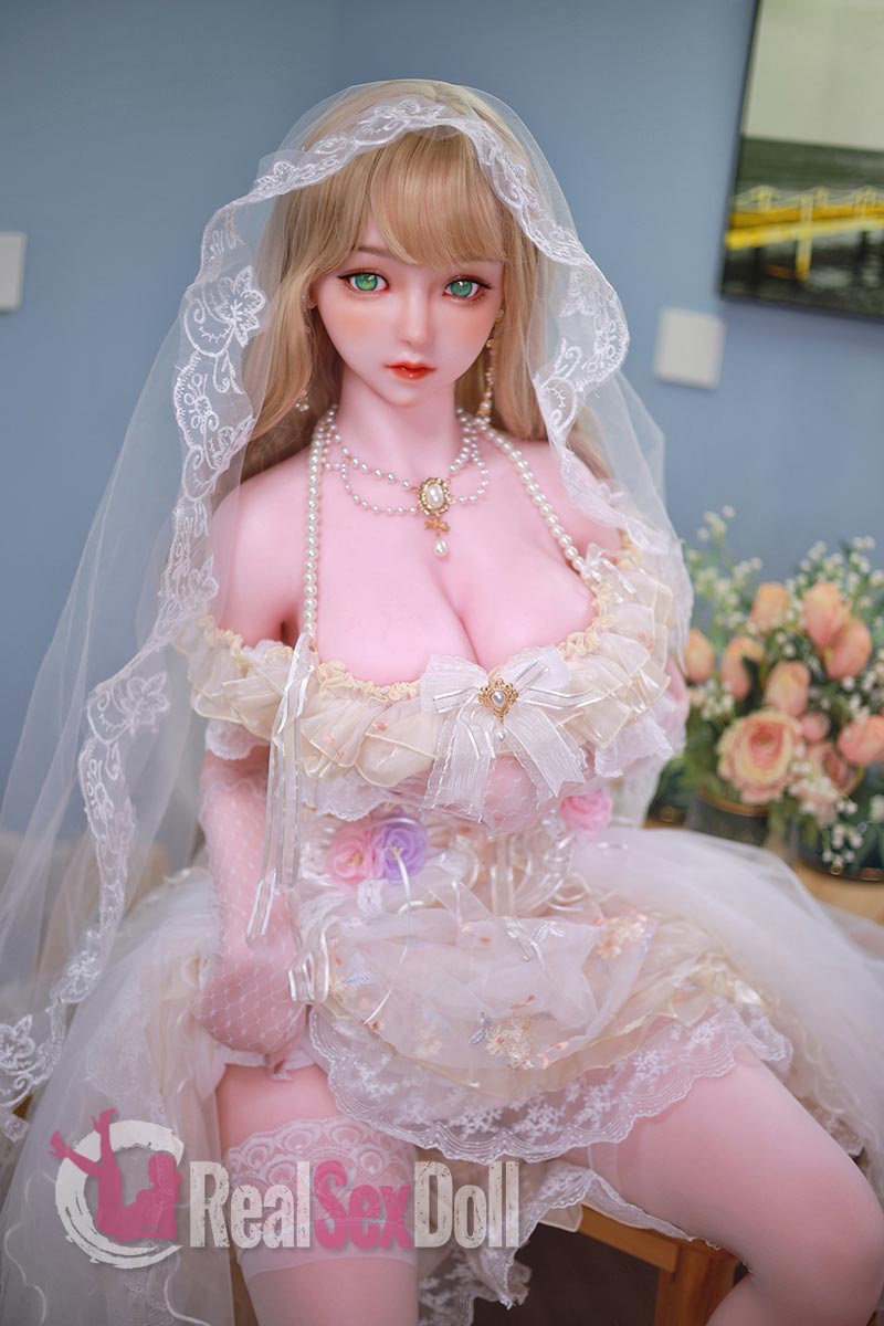 157cm / 5ft2 H-cup Anime Silicone Sex Doll Emmie vista 7