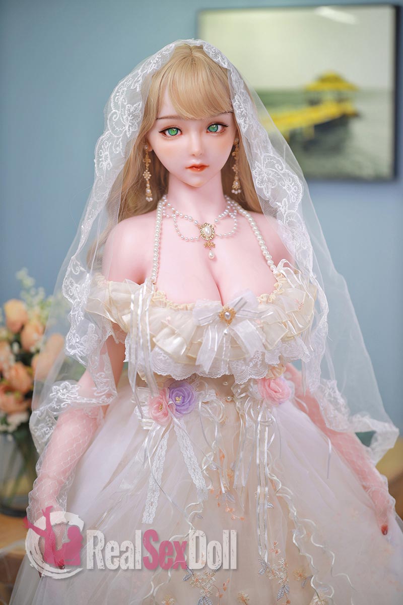 157cm / 5ft2 H-cup Anime Silicone Sex Doll Emmie vista 3