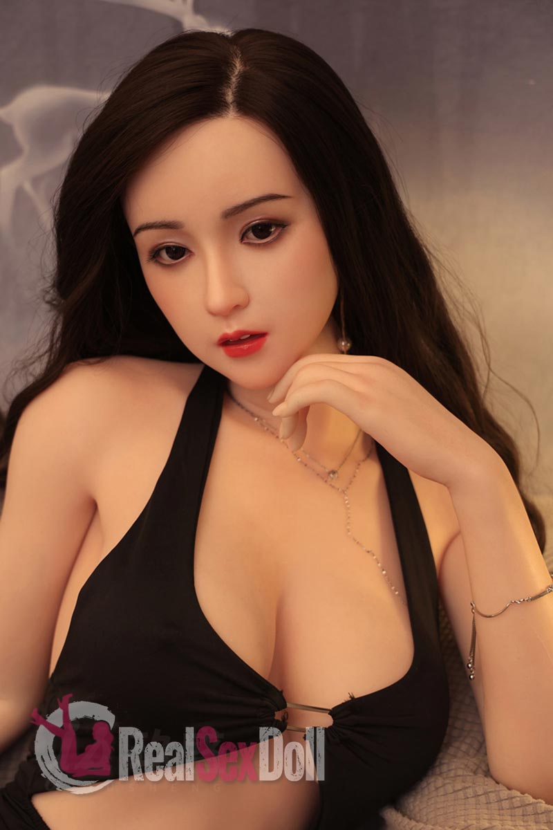 160cm / 5ft3 E-Cup Full Silicone Sexy Love Doll Lily vista 6