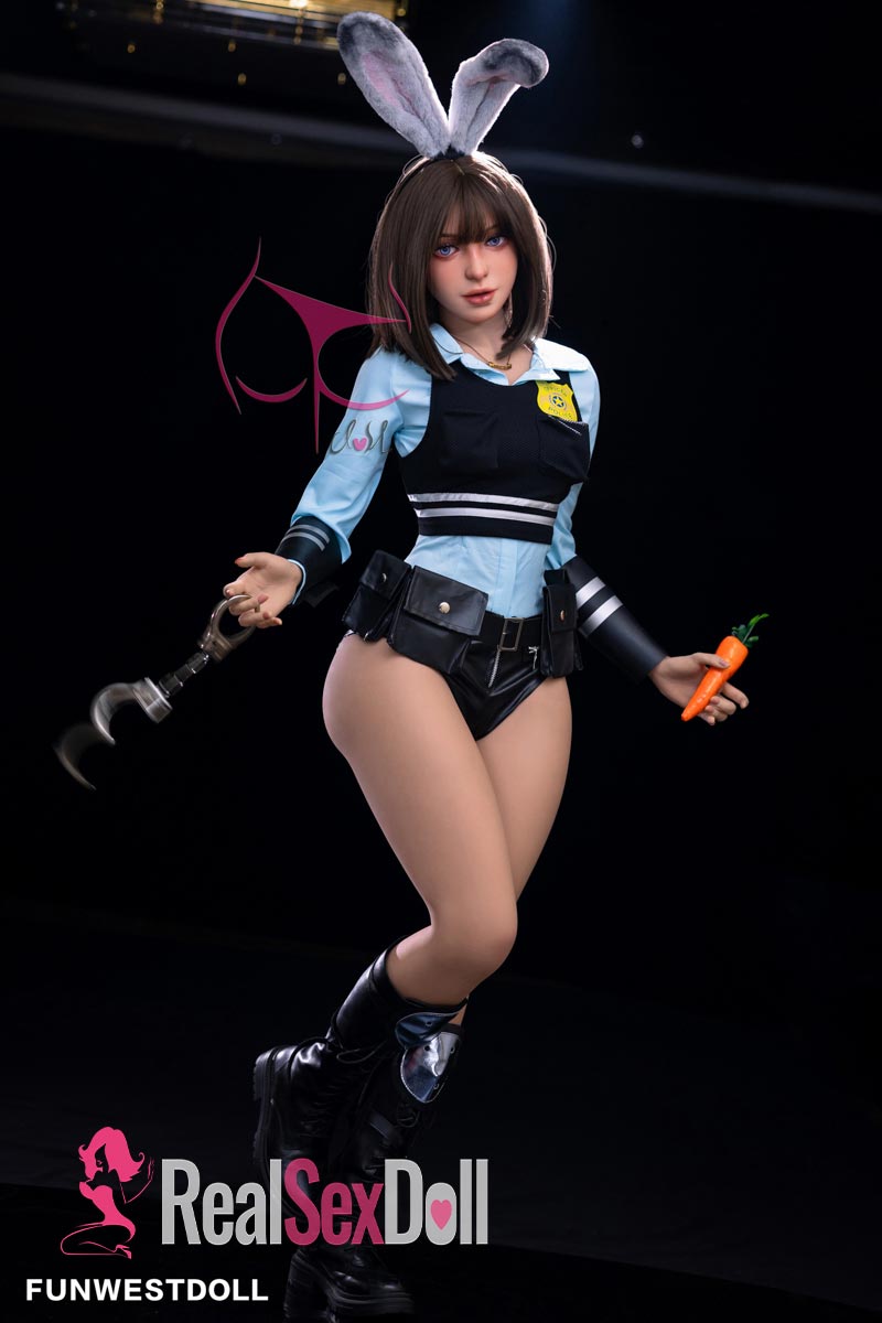 157cm / 5ft1 C-cup Cosplay TPE Sex Doll Eudora vista 4