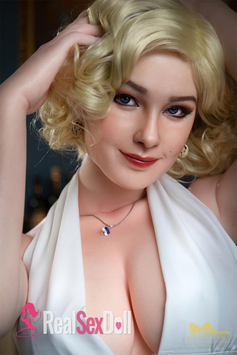 164cm / 5ft4 F-cup Hot Full Silicone Love Doll Carmel vista 3