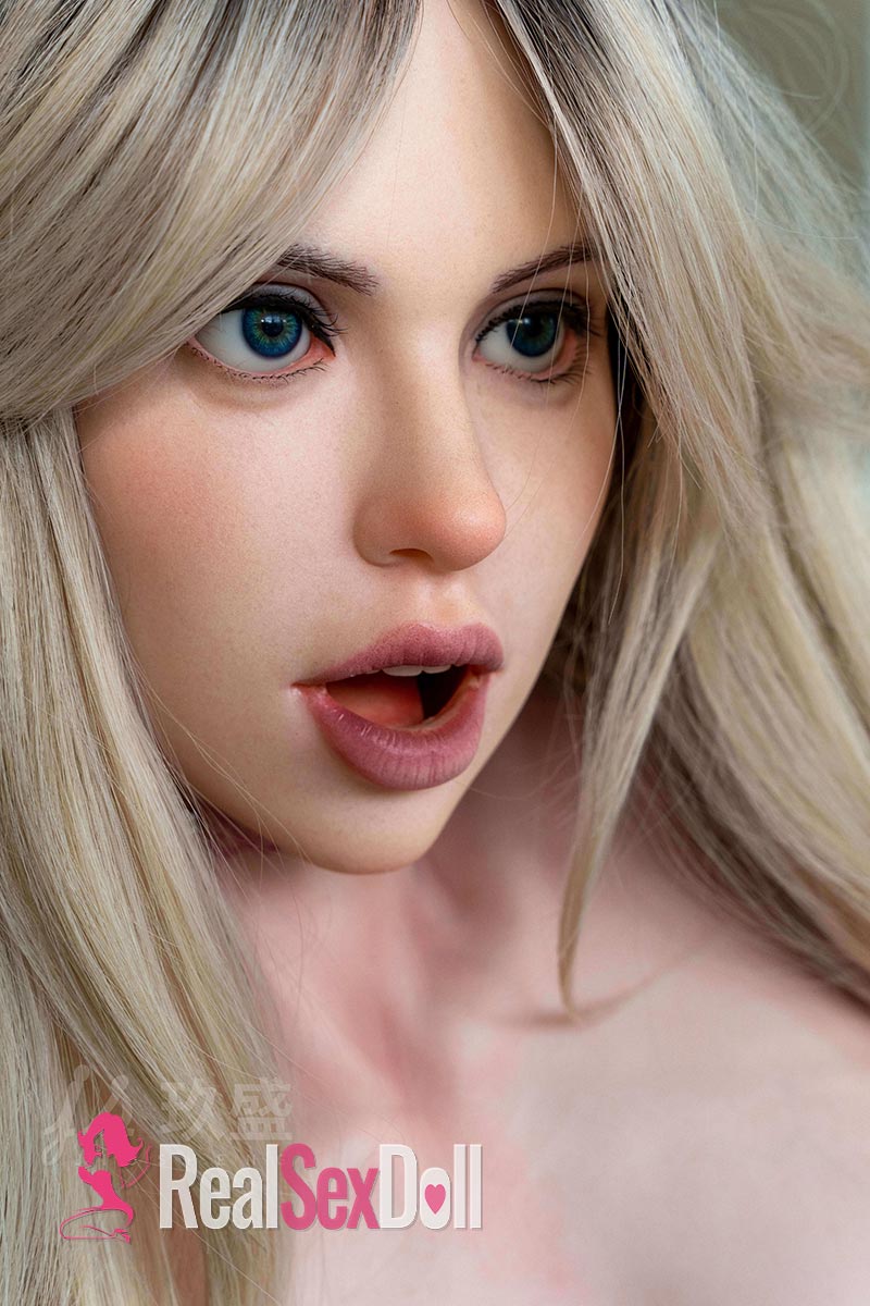 158cm / 5ft2 G-cup Full Silicone Sexy Love Doll Bianca vista 7