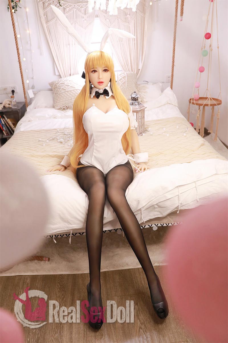 158cm / 5ft3 J-cup Blonde Asain Love Doll vista 7