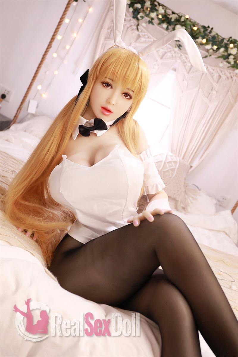 158cm / 5ft3 J-cup Blonde Asain Love Doll vista 6