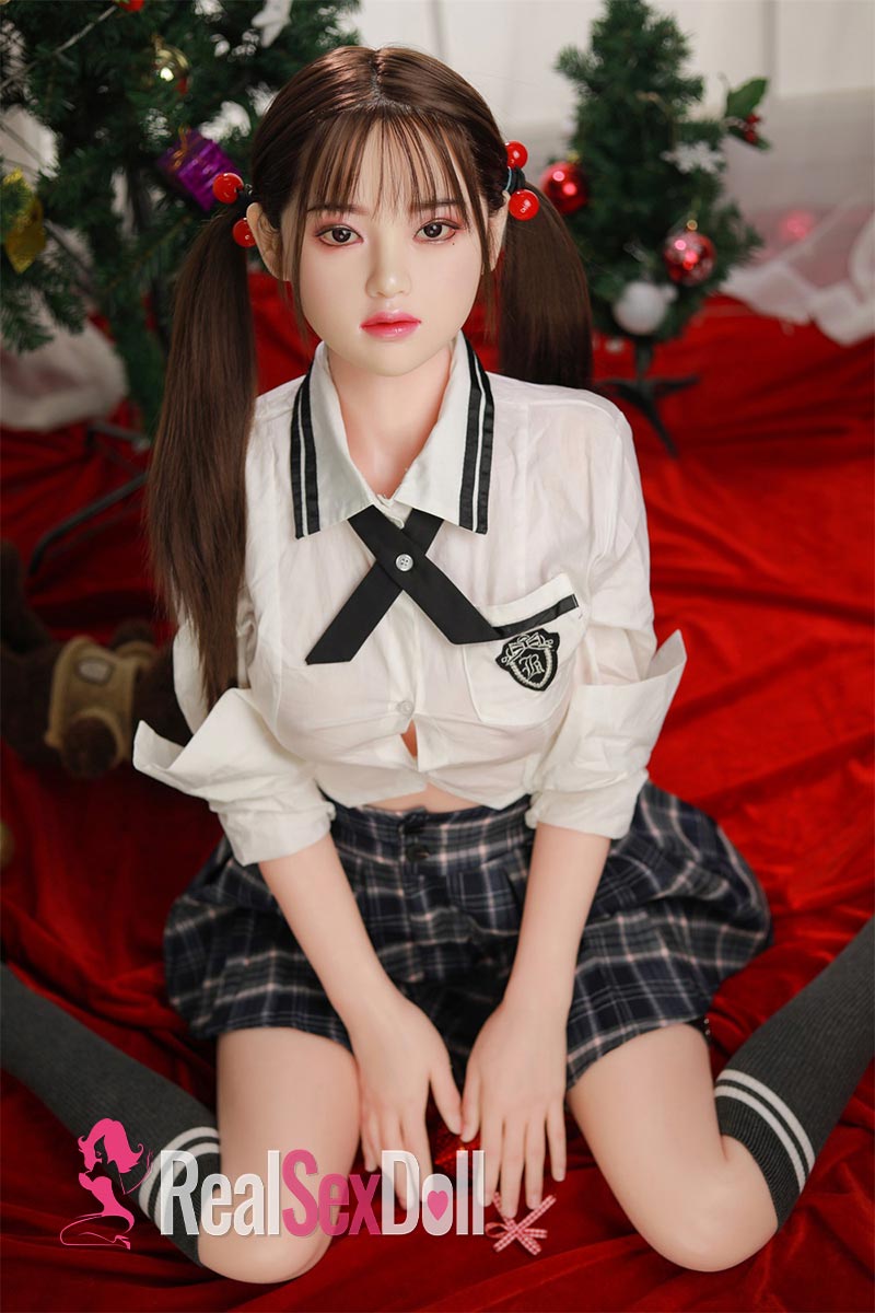 165cm / 5ft5 C-cup Full Silicone Love Doll Xuan vista 4