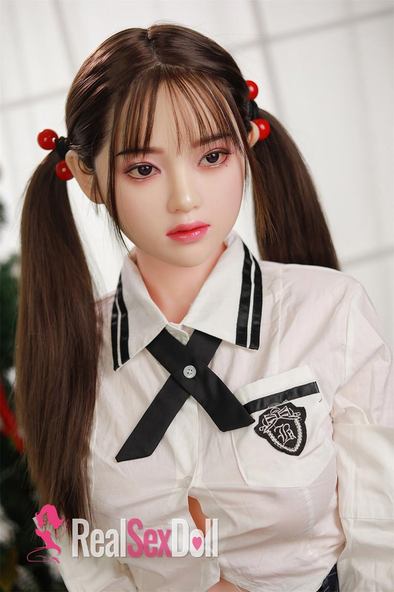 165cm / 5ft5 C-cup Full Silicone Love Doll Xuan vista 6