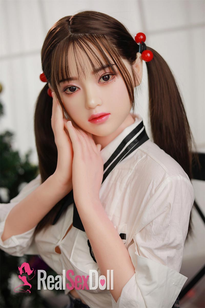 165cm / 5ft5 C-cup Full Silicone Love Doll Xuan vista 5