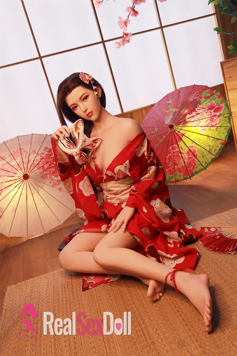165cm / 5ft5 C-cup Silicone Sex Doll Ancient Costume Meng vista 5