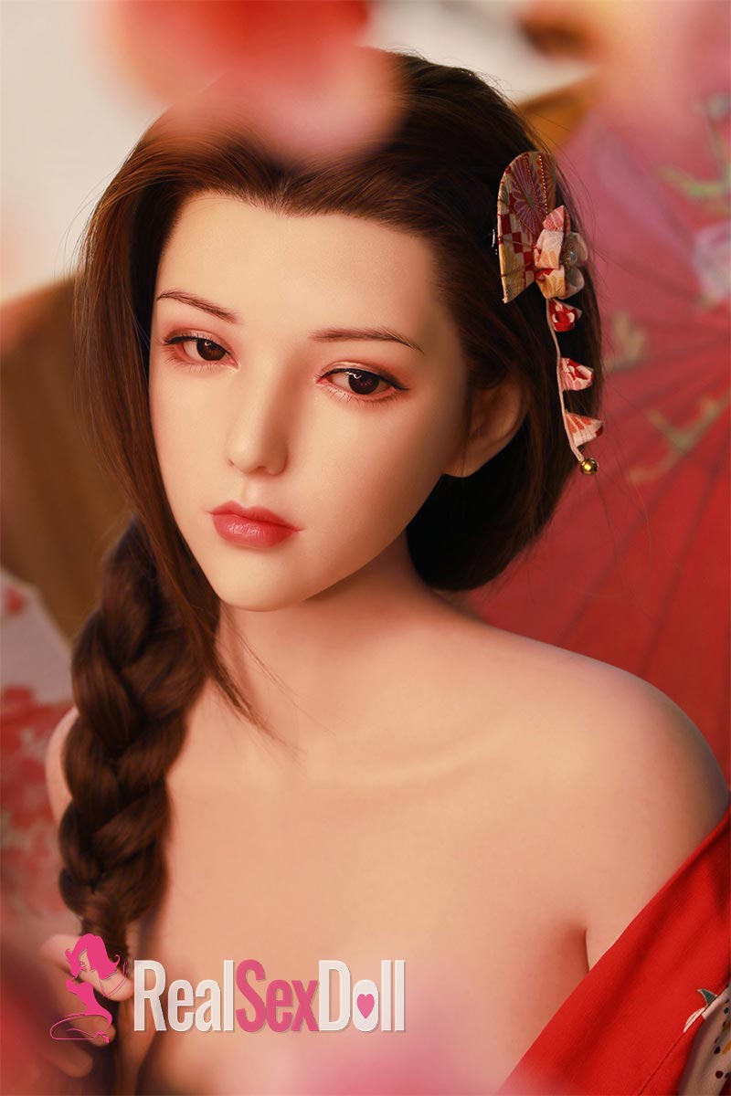 165cm / 5ft5 C-cup Silicone Sex Doll Ancient Costume Meng vista 3
